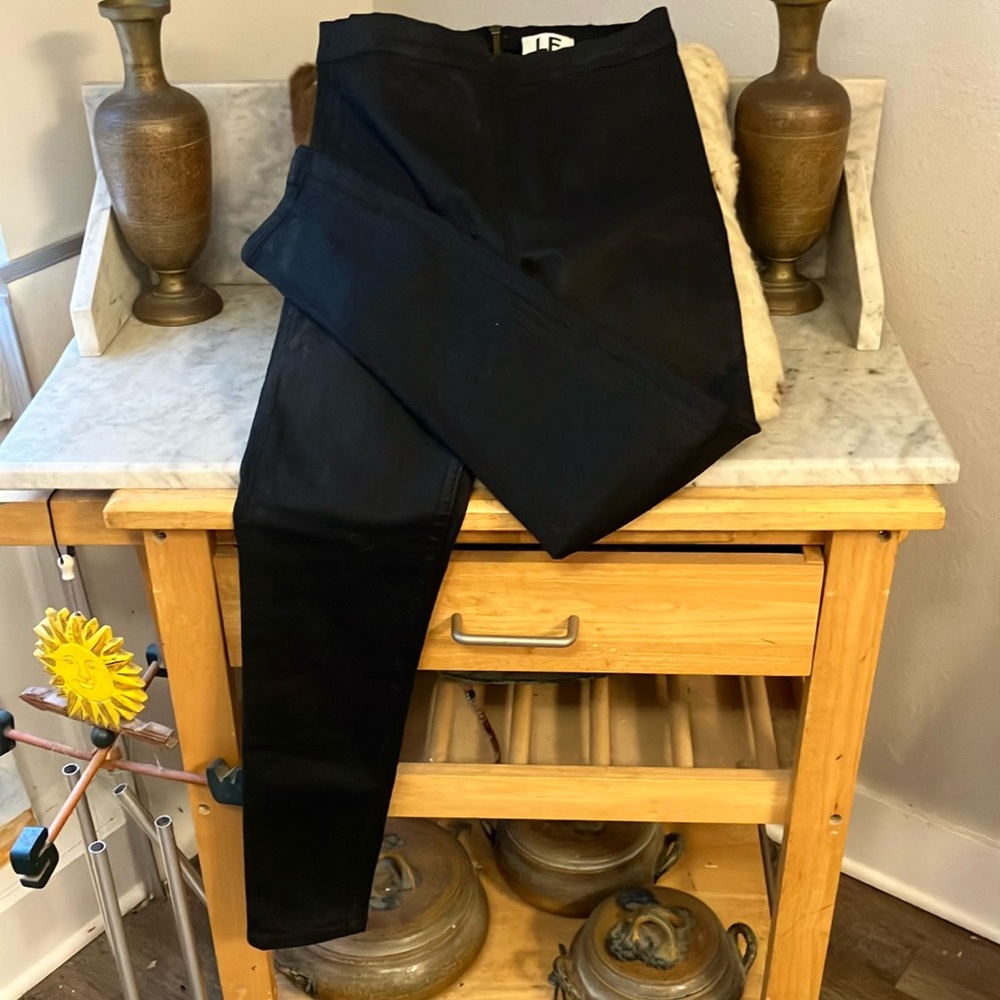 Lovers + Friends Black Denim Jeans Sz 27! Zip Back So Cute!!